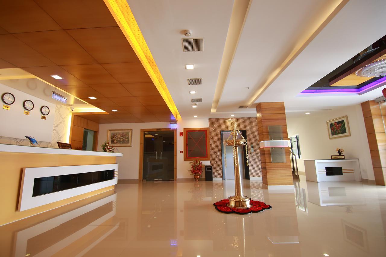 Rouba Residency Hotel Ponnāni エクステリア 写真