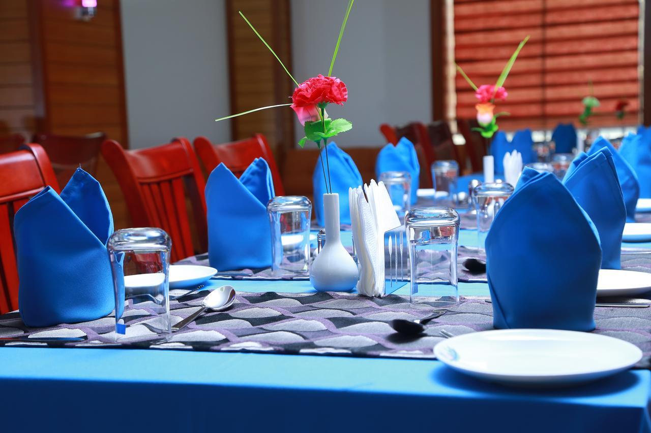 Rouba Residency Hotel Ponnāni エクステリア 写真