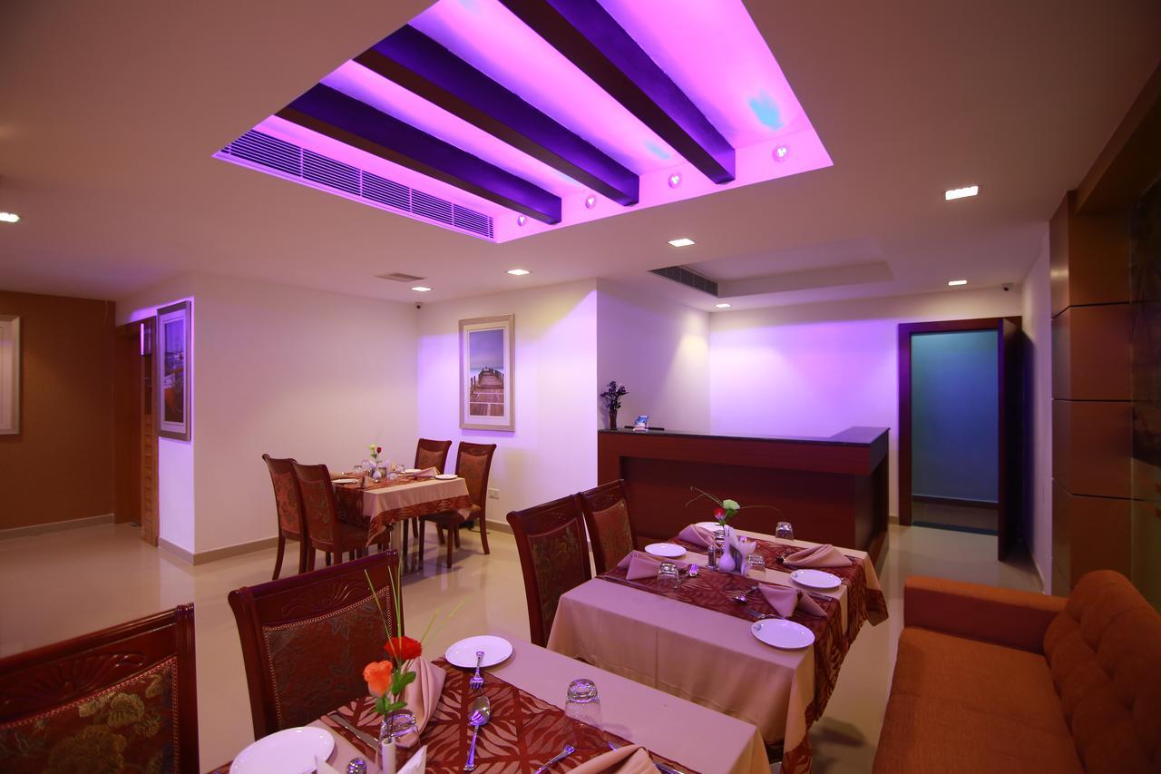 Rouba Residency Hotel Ponnāni エクステリア 写真