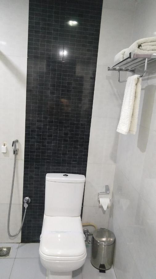 Rouba Residency Hotel Ponnāni エクステリア 写真