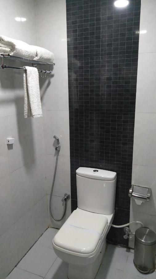 Rouba Residency Hotel Ponnāni エクステリア 写真